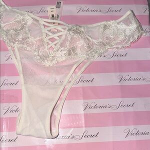 Victoria's Secret Cream Lace Panty